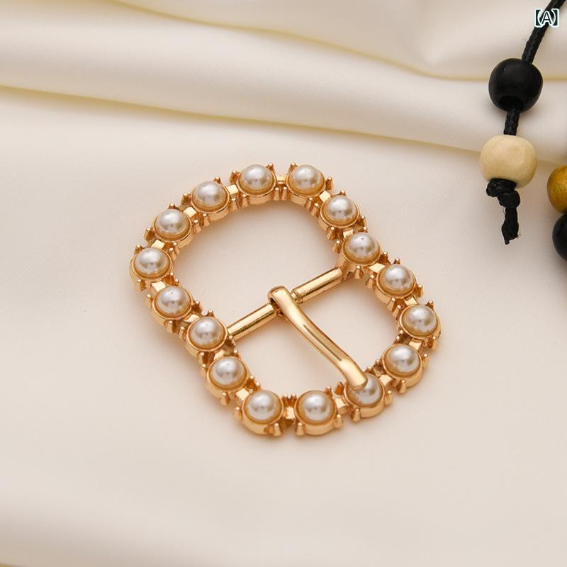 ・性別: 女性・素材: 亜鉛合金・製品タイプ: ピンバックル・留め具方式: ピンバックル・スタイル: ファッション