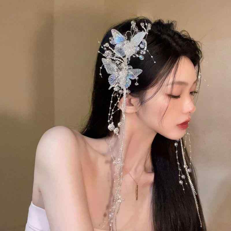 ヘアクリップ レディース クリスタル 蝶 バタフライ フリンジ ビジュー 髪飾り ブライダル ウェディング ヘアアクセサリー 結婚式 演奏会 二次会 パーティー 華やか 2個セット キラキラ ハンドメイド資材