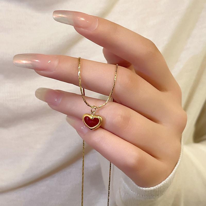 ネックレス レディース ハート 真鍮製 デコルテチェーン エナメル 赤 レッド 結婚式 お呼ばれ 普段使い ゴールド かわいい ギフト