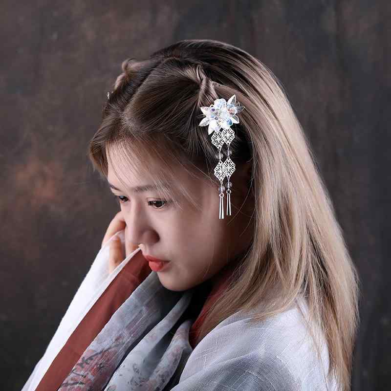 ヘアクリップ レディース ヘアアクセサリー 2個セット フリンジ タッセル 髪飾り かんざし 歩揺 和風 中華風 古典的 レトロ 着物 浴衣 振袖 袴 卒業式 成人式 コスプレ ステージ衣装 イベント 景徳鎮 り ハンドメイド 合金
