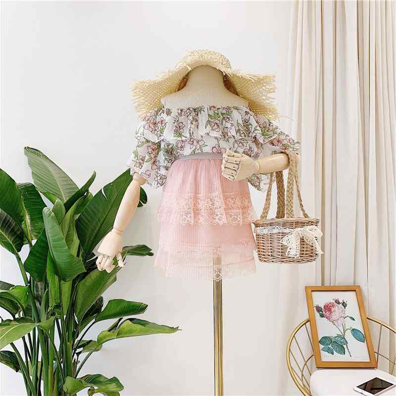 ・カテゴリ: 子供服セットアップ・対象性別: 女の子・スタイル: 韓国風・セット内容: スカートセット、2点セット（洋服）・対象年齢: 3〜8歳（100〜140cm）・袖丈: 半袖・フード: なし・生地加工: 柔軟加工・生地の厚さ: 薄手・柄: チェック、無地・主な素材: ポリエステル・安全基準: B類・留め具の種類: プルオーバー・カラー展開: 画像色・サイズ展開: 95-100cm、100-105cm、105-115cm、115-120cm、120-130cm
