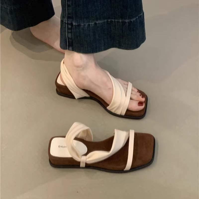 ・カテゴリ: 一字帯サンダル・スタイル: 韓国風・カラー展開: ブラック、アプリコット、レオパード・サイズ展開: 35、36、37、38、39・アッパー素材: 牛革・ソール素材: ゴム・ヒールの高さ: ローヒール（3cm以下）・ヒールの形: アンクルストラップ