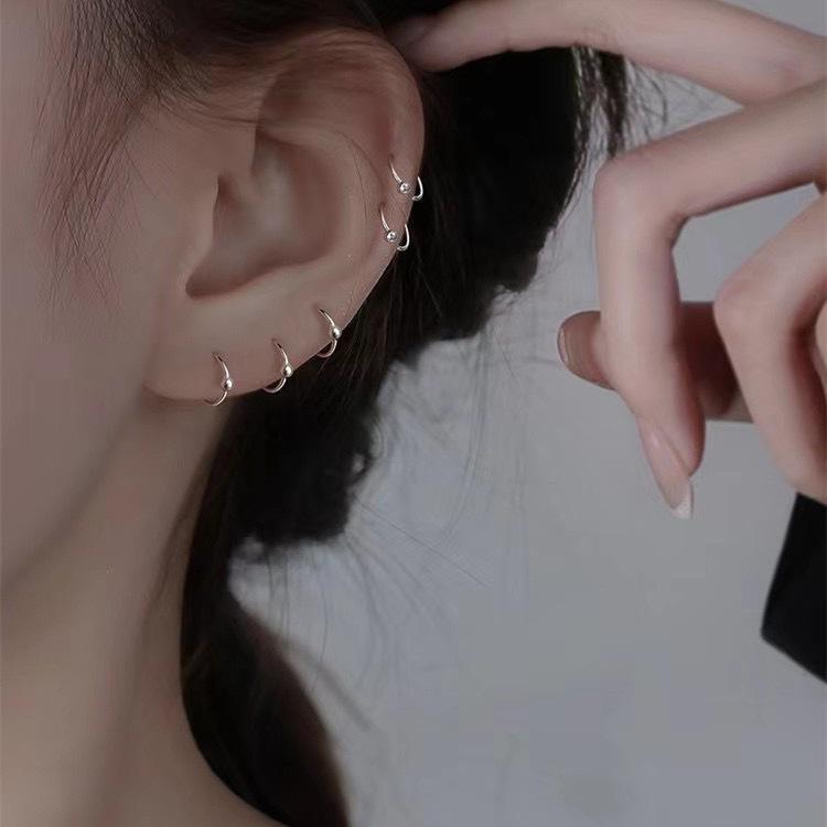 ピアス レディース フープピアス 極小 ミニ 金属アレルギー対応 シルバー925 輪っか シンプル つけっぱなし 小さめ 軟骨 セカンドピアス 高級感 通勤 オフィス 普段使い ジュエリー アクセサリー