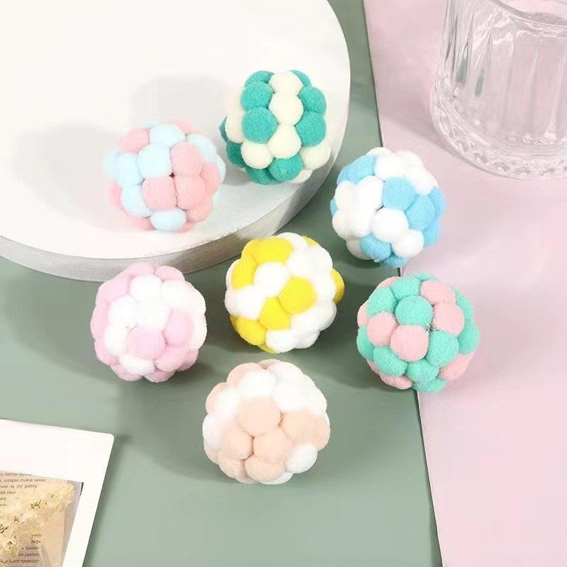 ・カテゴリ: 啃咬玩具・主な素材: ぬいぐるみ・重量: 約10g・カラー展開: レッド、ピンク、グリーン、ブルー、イエロー、シアン、ライトブラウン