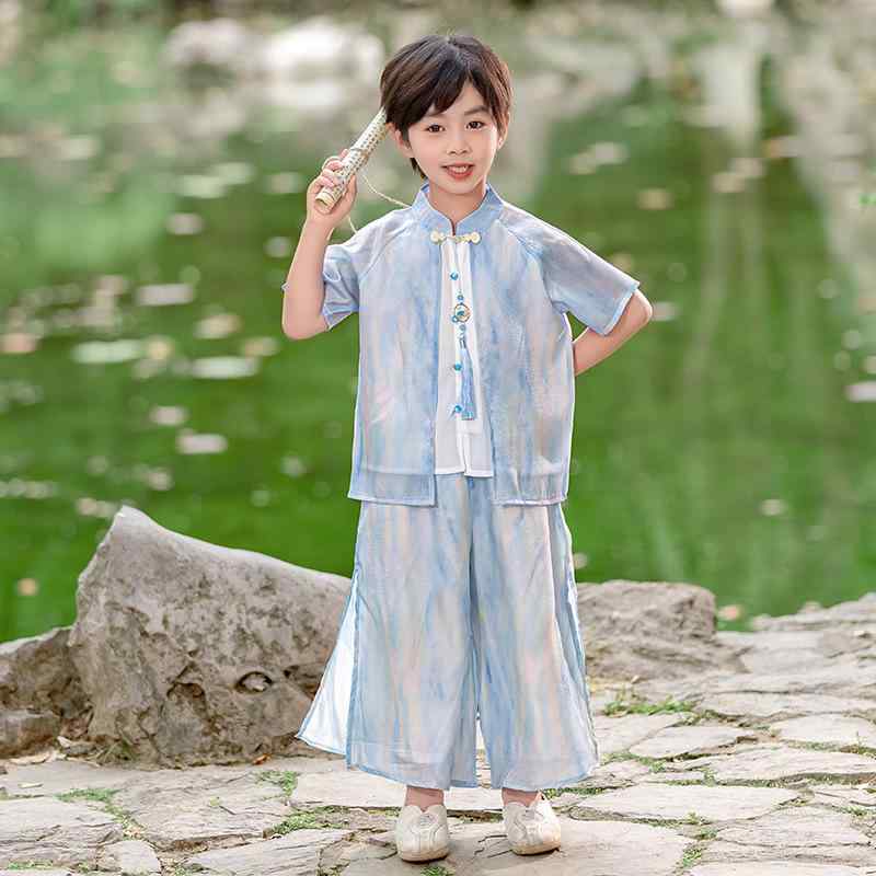 ・カテゴリ: 子供用唐装・民族衣装・スタイル: 中国風・柄: 動物・デザイン: セットアップ・生地加工: 柔軟加工・厚み: 薄手・素材: ナイロン 95%・対象性別: 男女兼用・カラー展開: 男児モデル、女児モデル・サイズ展開: 90cm、100cm、110cm、120cm、130cm、140cm、150cm、160cm、170cm、180cm・対象年齢: 3〜8歳（身長100〜140cm相当）