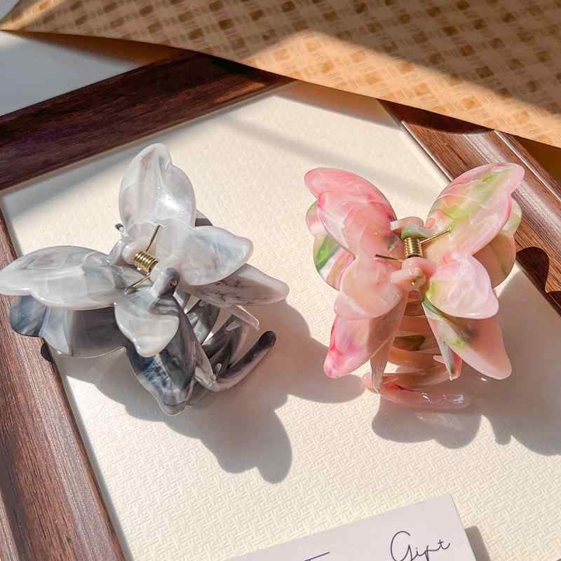 ・カテゴリ: ヘアアクセサリー・素材: アクリル・デザイン: 蝶・加工技術: ハンドメイド・タイプ: バンスクリップ・カラー展開: グレーホワイト、ピンクグリーン、イエロー、グラスグリーン、エメラルドグリーン、ピンク・スタイル: フェアリー、清新・フェミニン・対象: レディース