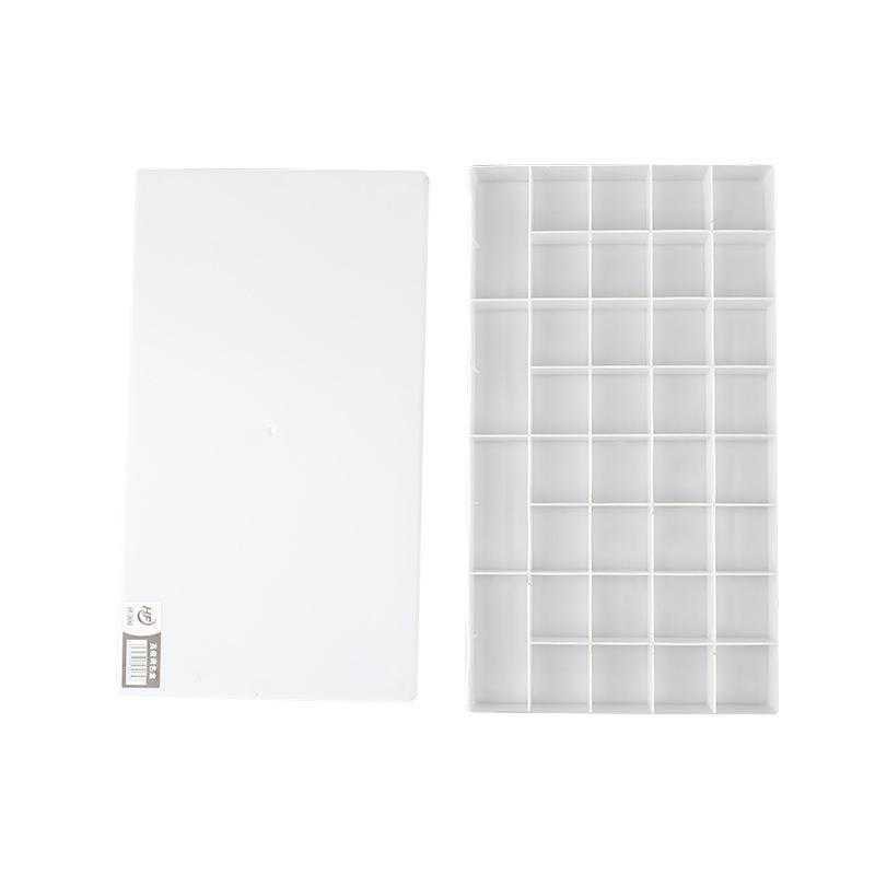 ・素材: プラスチック・用途: 基礎用品・バリエーション: 24マス（ハードケース）, 36マス（ハードケース）, 10マス（ソフトフタ）, 12マス（ソフトフタ）, 24マス（ソフトフタ）, 24マス深型（ソフトフタ）, 36マス（ソフトフタ）, 44マス（ソフトフタ）, 48マス（ソフトフタ）, 24マス大容量（透明ケース）, 36マス大容量（透明ケース）, 48マス大容量（透明ケース）