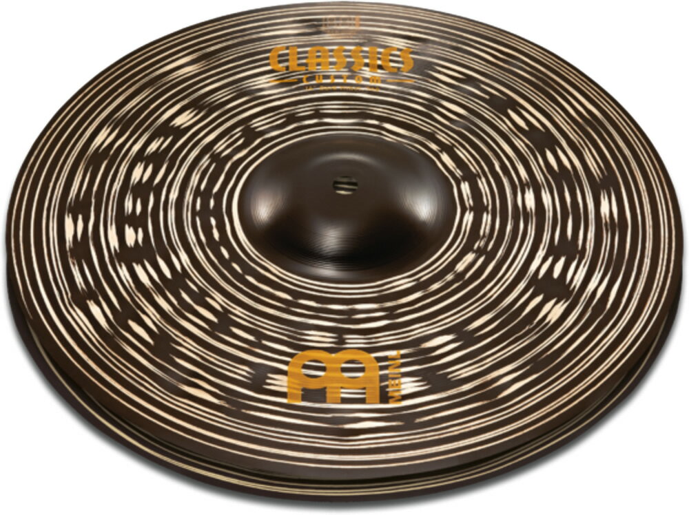 Classics Custom シリーズ MEINLの新シリーズClassics Customには、Classicsシリーズの他のシンバルと比べて錫の含有量が多いB10ブロンズ合金が使用されています。 このシリーズは、コンピュータ制御によるハイテクな製造工程と、ブリリアントフィニッシュによる魅力的でモダンなルックスと非常に優れた音質が特徴です。 野心的なロックやヘヴィーメタルドラマー向きの、リッチで音楽的なサウンドを生み出せます。 特徴 アグレッシブな強いアタックとハイピッチな音像で、鋭く切れがありラウドなロックサウンドに向いたハイハットです。14” Dark Hihatは明るさの中にも温かさと落ち着きを融合させて表現の幅を広げています。 ・B10ブロンズ合金製 ・コンピュータ制御によるハイテクな製造工程 ・優れた音質とモダンなルックス 音楽ジャンル オルタネイティブ | ポップス | ロック ハードロック | ヘヴィメタル エクストリームメタル | パンク