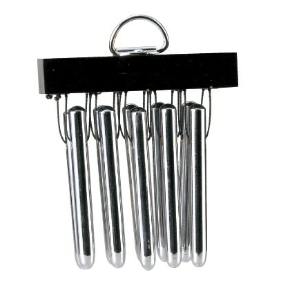 綺麗な効果音を演出する小型のピンチャイムです。 パーカッショニストが主にライブやレコーディングで効果音としてご使用するエフェクト楽器です。 演奏でのご使用の他にも劇や発表会などの現場でもご活躍します。 尚。音量は小さめなので、会場が広い場所でのご利用の際はマイクと一緒にご使用することをおすすめします。 ※こちらの製品はお取り寄せとなります。 メーカーに在庫があれば2-3営業日ほどで入荷致しますが、もし在庫切れの場合は別途納期をご案内致します。 ご注文前の在庫確認、納期確認はお気軽にお問い合わせ下さい。