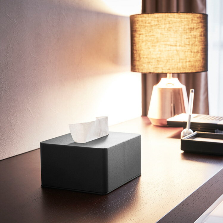 山崎実業 タワーシリーズ 【 tower ハーフティッシュボックス タワー 】 ティッシュBOX 詰め替え ティッシュペーパー ボックスティッシュ アメニティ モノトーンホワイト ブラック モノトーン