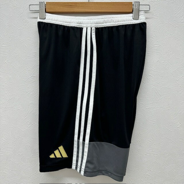 【ネコポス対応可】アディダス (adidas) ハンドボールウエア ソブエスポーツオリジナルパンツ2 ハーフパンツ 短パン (23aw) ブラック×ホワイト AJP-PANTS2-BLKWHT