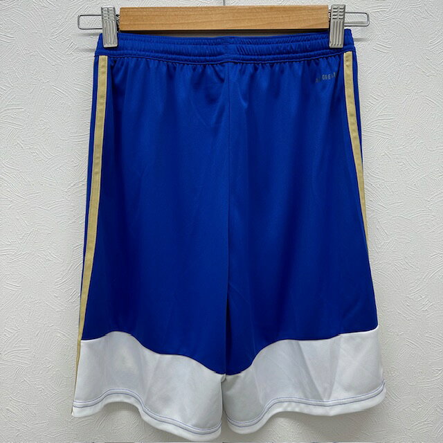ソブエスポーツの【ネコポス対応可】アディダス (adidas) ハンドボールウエア ソブエスポーツオリジナルパンツ2 ハーフパンツ 短パン (23aw) ブルー×サンド AJP-PANTS2-BLUSAND｜アングル2