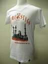 ≪メール便可 1万円以上で送料無料≫【20% OFF】 DOMESTICS V-NECK TEE FACTORY SCENE 【S】 ORANGE BLACK INK ON WHITE