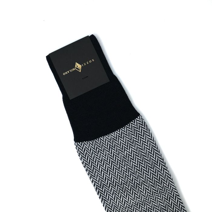 SOCKSTOREのSOZZI（ソッツィ）CHEWRON ヘリンボーン ピュアウール ロングホーズ NAVY｜アングル2