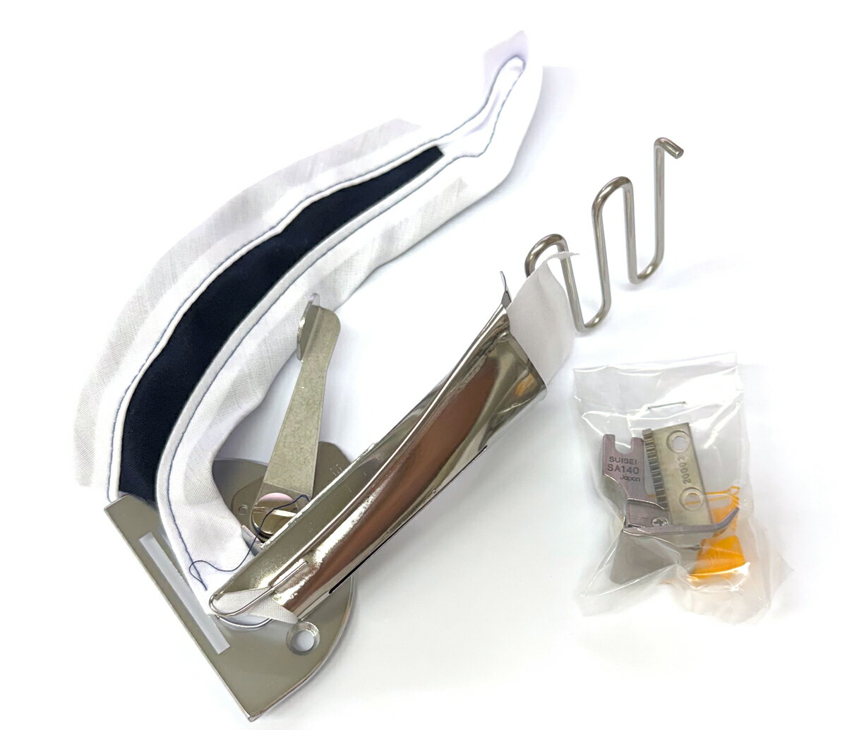 《SUISEI》スイセイ・四つ折りバインダー A10S-50 テープ幅50mm / 仕上がり寸法16.0mm カノコラッパ 押え・送り歯付 日本製 工業用ミシン用 四ツ折りバインダー 卓輝工業 パイピング