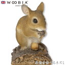 『全品SALEクーポン』ウービア Woobia 【果物を食べるネズミ】 (幅8.5cm×奥行6.8cm×高さ9.5cm)かわいい 置物 リアル 動物 おしゃれ インテリア ガーデニング イギリス 人形 アニマルオーナメント ペット #4582756146837