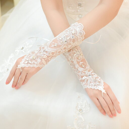 即納 あす楽 ウエディンググローブ 結婚式 ブライダルグローブ 花嫁グローブ ミディアム丈グローブ ミドルグローブ 手袋 二次会 パーティー ウェディング フィンガーレス 上品 ホワイト 純白 オフホワイト レース チュール ラインストーン キラキラ リボンクロス 編み上げ 即納 あす楽 ウエディンググローブ 結婚式 ブライダルグローブ 花嫁グローブ ミディアム丈グローブ ミドルグローブ 手袋 二次会 パーティー ウェディング フィンガーレス 上品 ホワイト 純白 オフホワイト レース チュール ラインストーン キラキラ リボンクロス 編み上げ