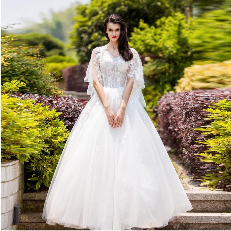 ウエディングドレス 長袖 二次会ドレス ウェディングドレス 秋冬 結婚式 プリンセスラインドレス エンパイア 花嫁 披露宴 ロングドレス ブライダル 大きいサイズ 前撮り 海外挙式 エレガント ボリューム ロマンチック 可愛い 上品 優雅 セミオーダー ゲストハウス 華やか