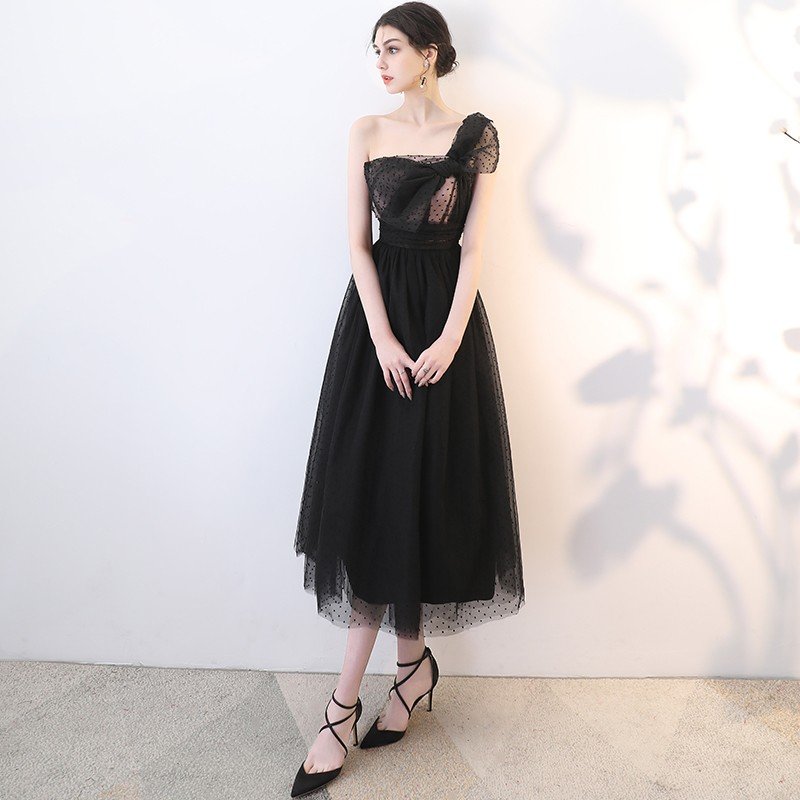 ウェディングドレス ウエディングドレス カラードレス ミニ 安い 花嫁 結婚式 二次会ドレス 黒 パーティードレス ウエディング ワンピース 披露宴 演奏会 イブニングドレス お呼ばれドレス ワンショルダー 発表会 コンサート カクテルドレス 前撮り 後撮り