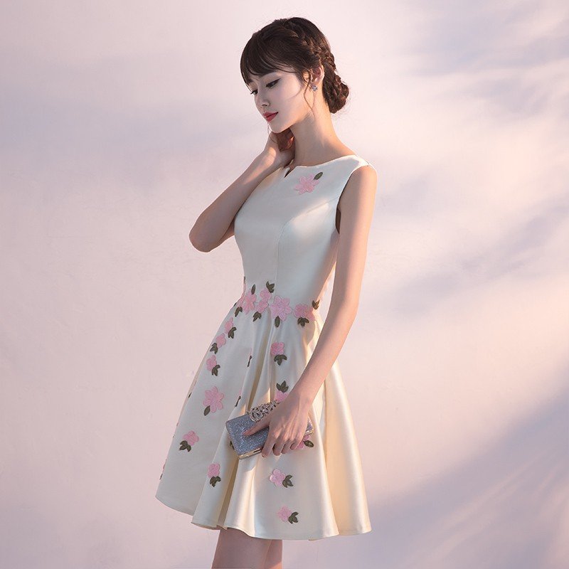 ウェディングドレス ウエディングドレス カラードレス ミニ 安い 結婚式 10代 20代 30代 披露宴 パーティードレス 演奏会 カクテルドレス 二次会ドレス 花嫁ドレス 成人式 ミニドレス フォーマル 発表会ドレス イブニングドレス コンサート 前撮り 後撮り