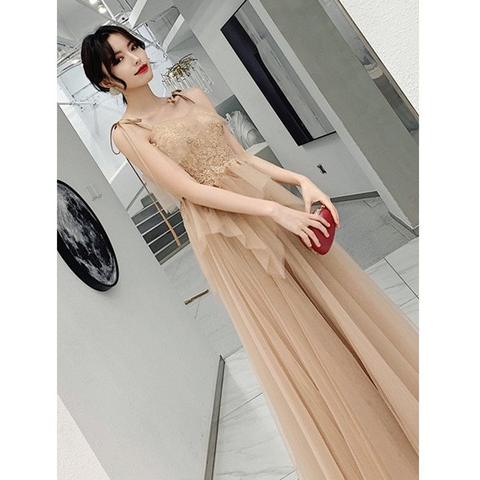 【マラソンP2倍×最大2000円クーポン 10/27 9:59まで】演奏会用ドレス ロングドレス カラードレス パーティードレス ウェディングドレス 発表会ドレス 結婚式 ピアノ 二次会ドレス 前撮り 結婚式 花嫁 コンサート 披露宴 前撮り ステージ衣装 ウエディングドレス ブライダル