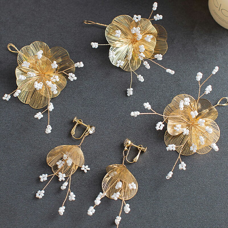 【P5倍★BLACK FRIDAY限定】ウェディングヘッドドレス 髪飾りセット イヤリング フラワー ゴールド 結婚式 二次会 発表会 演奏会 披露宴 前撮り ...