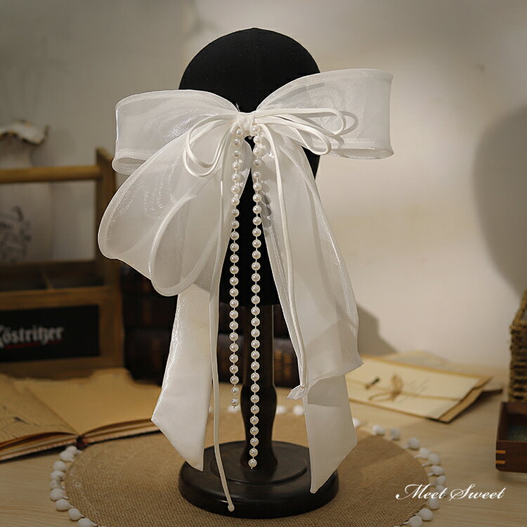 ウェディングヘッドドレス 髪飾り リボン 白 ヘアピン 結婚式 二次会 発表会 演奏会 披露宴 前撮り 誕生日 ブライダル パーティー 花嫁小物 オフホワイト 海外挙式 成人式 卒業式 ウエディングティアラ ヘアアクセサリー ウェディング ウエディング ヘッドアクセサリー