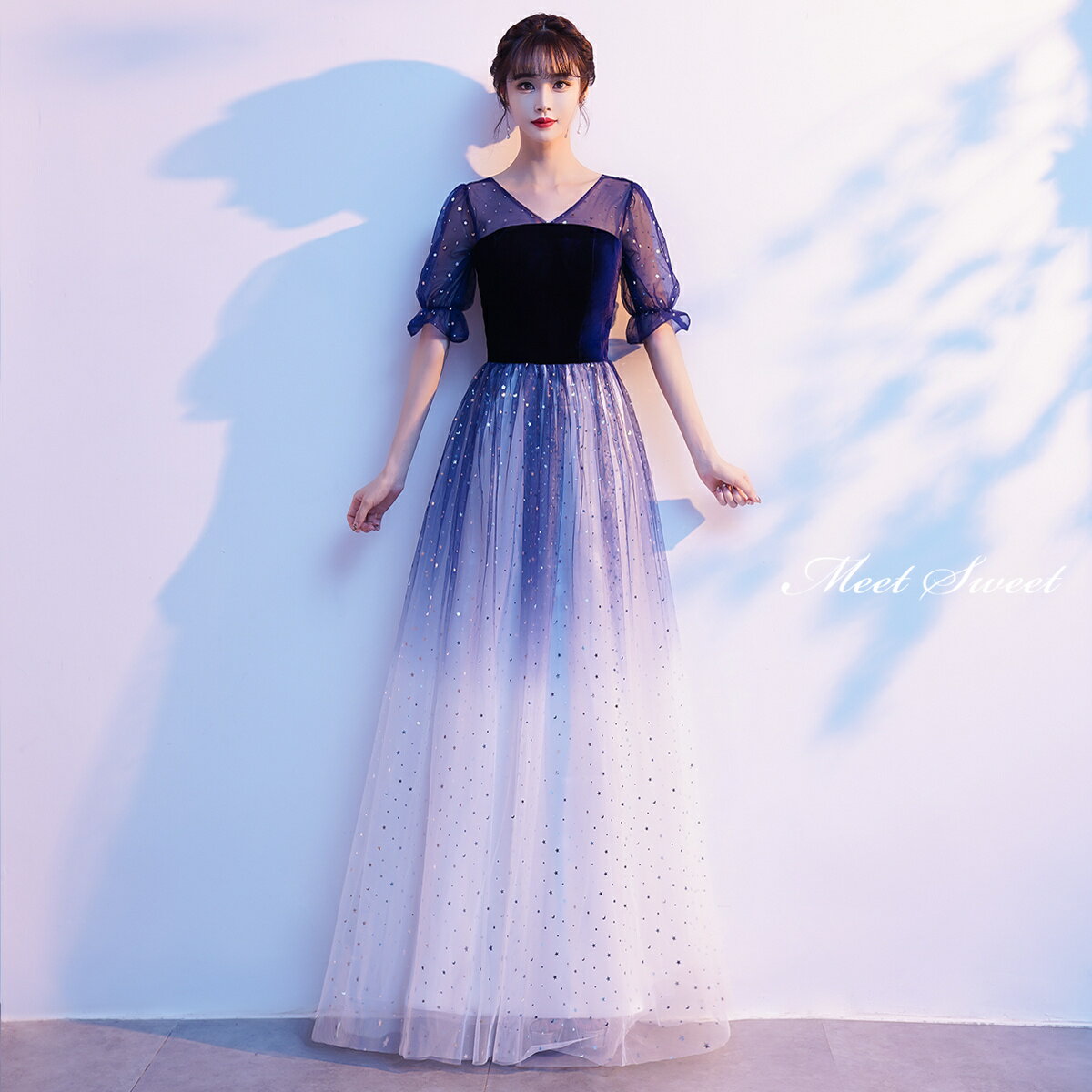 カラードレス ブルー 半袖 ロングドレス 演奏会 発表会 コンサート コンクール 舞台ドレス コーラス オーケストラ 合唱衣装 大人 ステージドレス 大きいサイズ ウェディングドレス ウエディングドレス 結婚式 二次会 披露宴 花嫁 ブライダル パーティードレス