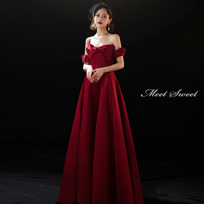 ウエディングドレス カラードレス レッド リボン オフショルダー 二次会ドレス パーティードレス 演奏会 発表会ドレス 花嫁 結婚式 ウェディングドレス Aラインドレス 高級 上品 ロングドレス イブニングドレス 披露宴 コンサート カクテルドレス 前撮り 後撮り