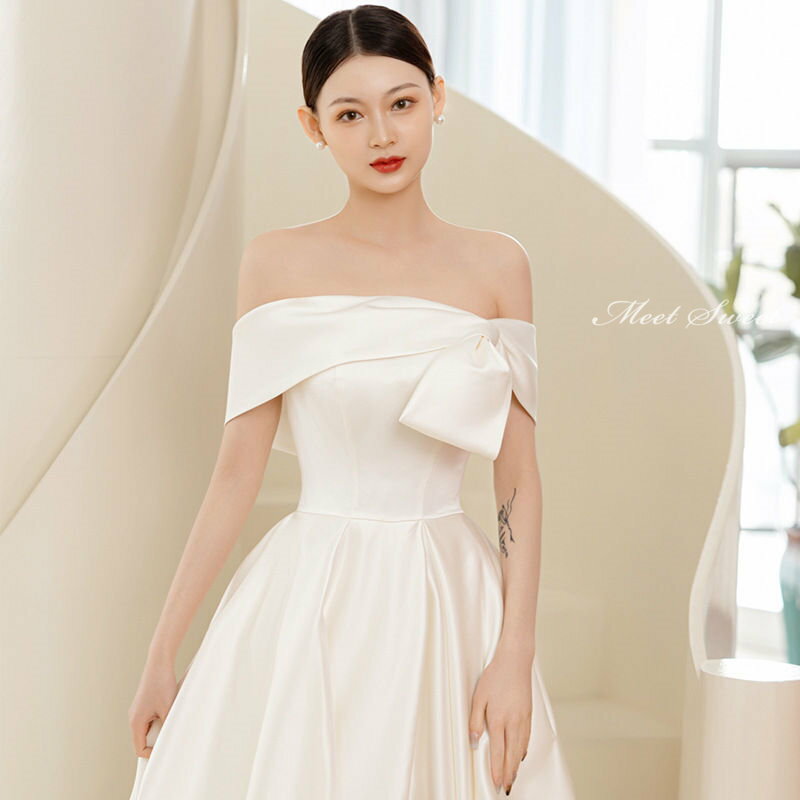 ウェディングドレス aラインドレス 安い ウエディングドレス オフショルダー 二次会ドレス 花嫁 披露宴 ブライダルドレス 結婚式 新婦 ロングドレス 演奏会 白 オフホワイト 前撮り エレガント 海外挙式 セミオーダー おしゃれ フォト婚 ホワイトドレス wedding dress