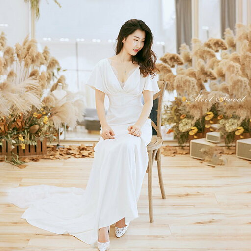 ウェディングドレス ウエディングドレス 袖あり 白 オフホワイト 背中開き 結婚式 Aラインドレス スレンダードレス 二次会ドレス ロング丈 ロングドレス 花嫁ドレス ブライダルドレス 大きいサイズ パーティードレス 演奏会 披露宴 前撮り エレガント 海外挙式 セミオーダー ウェディングドレス ウエディングドレス 袖あり 白 オフホワイト 背中開き 結婚式 Aラインドレス スレンダードレス 二次会ドレス ロング丈 ロングドレス 花嫁ドレス ブライダルドレス 大きいサイズ パーティードレス 演奏会 披露宴 前撮り エレガント 海外挙式 セミオーダー