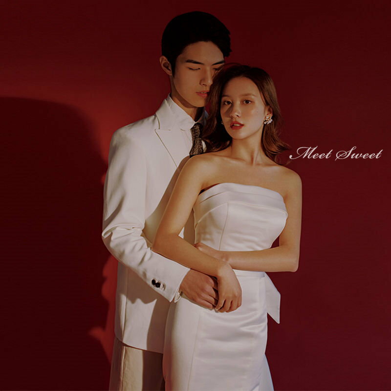 ウェディングドレス ウエディングドレス 白 オフホワイト 結婚式 ロングドレス Aラインドレス ビスチェ ベアトップ 袖なし ノースリーブ 海外挙式 花嫁ドレス 二次会ドレス 大きいサイズ パーティードレス 披露宴 ブライダルドレス フォトウェディング 前撮り エレガント