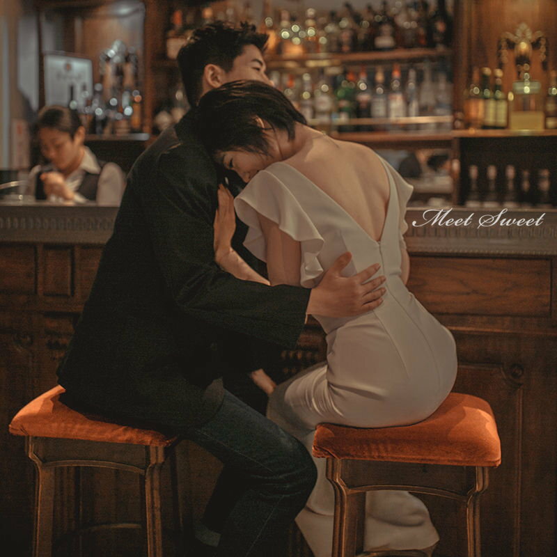 ウェディングドレス 新婦 ロングドレス 結婚式 ウエディングドレス バックレス オープンバック 後ろ姿 バックシャン タイトドレス 二次会ドレス 花嫁ドレス 前撮り エレガント サテン リゾート フォトウェディング 披露宴 ブライダルドレス 海外挙式 セミオーダー おしゃれ