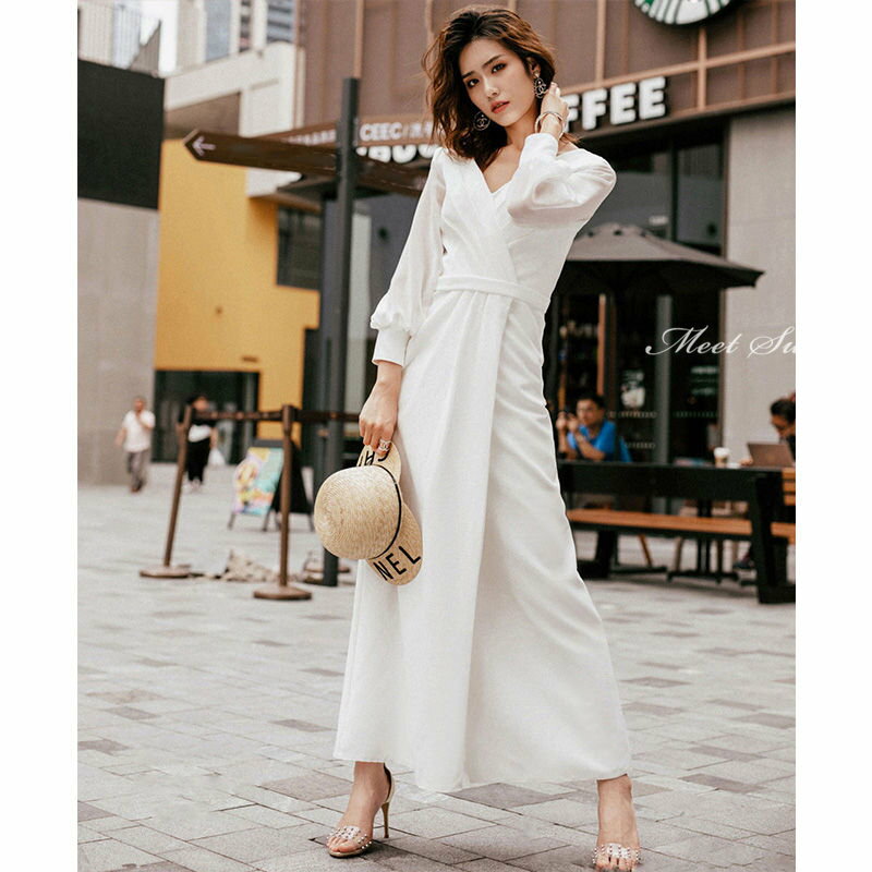 【マラソンP2倍×最大2000円クーポン 10/17 9:59まで】ウェディングドレス ロング丈 ロングドレス 結婚式 長袖 ロングスリーブ ウエディングドレス 二次会ドレス 花嫁ドレス 前撮り カジュアル サテン ホワイト シンプル リゾート ワンピース フォーマル 披露宴