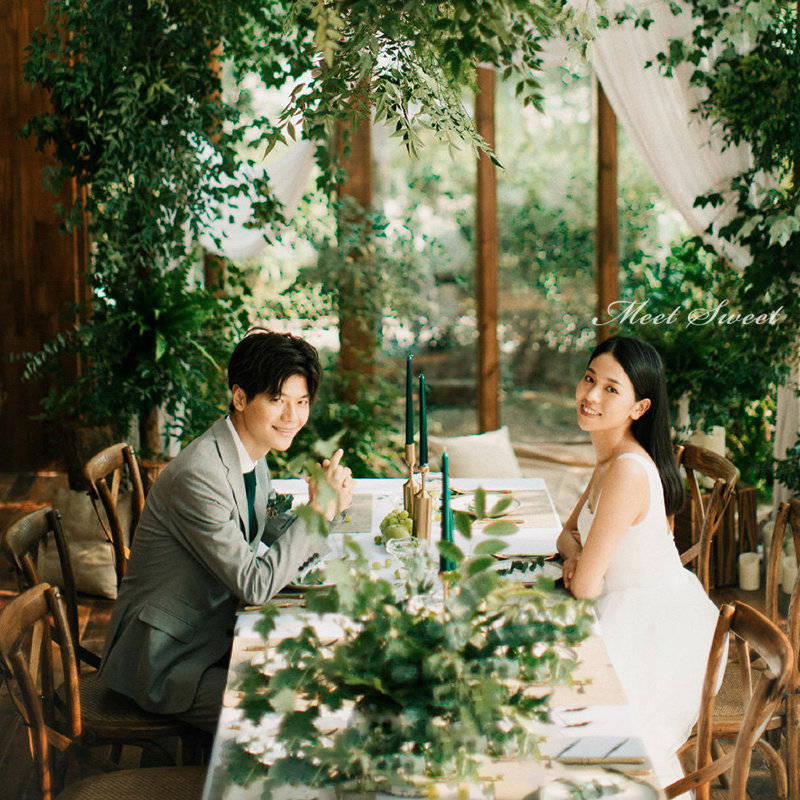 ウェディングドレス 花嫁 二次会ドレス ウエディングドレス 結婚式 前撮り 披露宴 リゾートウェディング チュール 袖なし 袖無し ノースリーブ 白 オフホワイト シンプル ワンピース セルフフォト ブライダルドレス エレガント 海外挙式 セミオーダー おしゃれ フォト婚