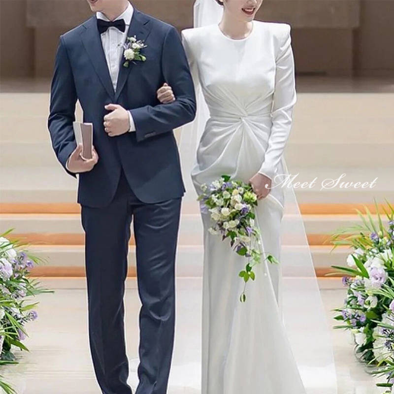 ウェディングドレス 二次会ドレス 結婚式 ブライダルドレス サテン 長袖 袖あり ロングスリーブ ラウンドネック 新婦 ロングドレス 前撮り 海外挙式 花嫁ドレス ウエディングドレス シンプル 韓国風 スレンダードレス 披露宴 エレガント セミオーダー おしゃれ フォト婚