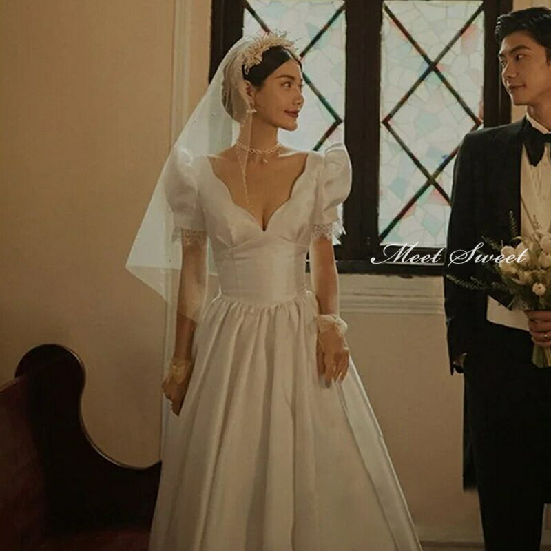 ウェディングドレス 二次会ドレス 結婚式 ブライダルドレス 新婦 ロングドレス サテン Aラインドレス 前撮り 海外挙式 花嫁 リゾートウェディング 記念撮影 ウエディングドレス 可愛い 披露宴 エレガント セミオーダー おしゃれ フォト婚 ホワイトドレス wedding dress