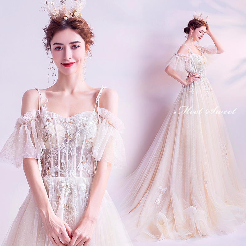 ウエディングドレス ウェディングドレス エンパイア トレーンラインドレス 花嫁ロングドレス 結婚式 露背 二次会ドレス エレガント 可愛いレース お呼ばれ 挙式 姫系 編み上げ 披露宴 前撮り 後撮り フォトウェディング wedding dress 海外挙式 小さいサイズ 1.5次会