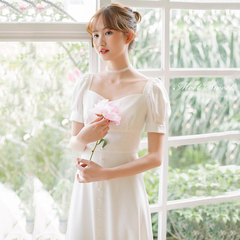 ウェディングドレス 二次会ドレス 花嫁 結婚式 Aラインドレス 半袖 シンプル ウエディングドレス 安い 白ドレス オフホワイト ブライダル 披露宴 発表会ドレス 挙式 お呼ばれ フォーマルドレス 前撮り 後撮り 袖あり 袖付き フォトウェディング wedding dress 海外挙式