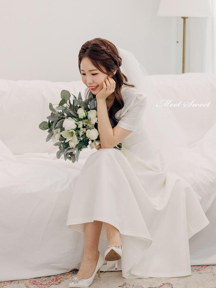 【スーパーSALE限定P2倍×最大2000円OFFクーポン】ウェディングドレス 二次会ドレス 花嫁 結婚式 Aラインドレス マキシ丈 ウエディングドレス お呼ばれ 20代 30代 40代 50代 フォーマル 披露宴 発表会ドレス シンプル おしゃれ 前撮り 後撮り