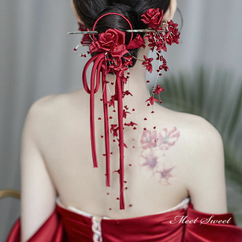 【P5倍★BLACK FRIDAY限定】ウェディング ヘアリング ウエディングヘッドドレス リボン 簪 レッド 赤 フラワー 花嫁髪飾り 結婚式 披露宴 ブライ...