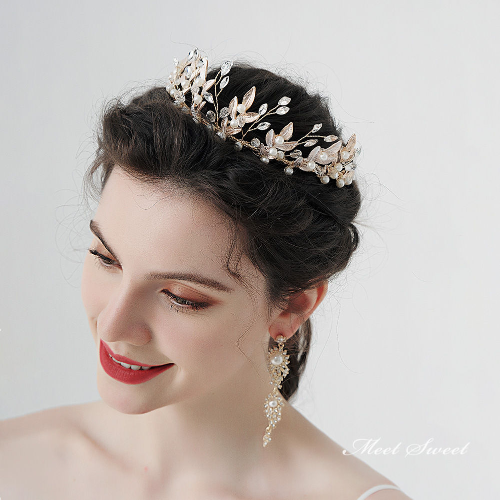 クラウン ティアラ ウエディング 王冠 ヘッドドレス ヘアアクセサリー 花嫁 ウェディング 結婚式 前撮り 二次会 パーティー リーフ ビジュー ブライダル小物