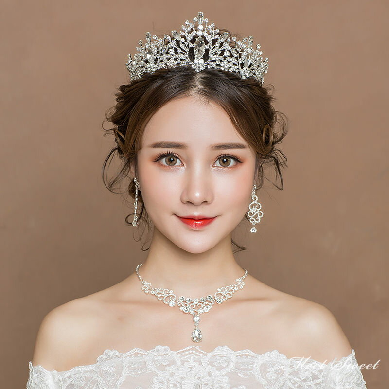 ティアラ 王冠 ウェディングヘッドドレス ヘアアクセサリー 結婚式 二次会 披露宴 花嫁 ブライダル 発表会 ウエディングアクセサリー パーティー イベント 舞台