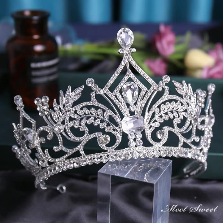 【P5倍★BLACK FRIDAY限定】ヘッドドレス ゴールド ウエディング シルバー ティアラ クラウン 王冠 髪飾り 花嫁 イベント 結婚式 披露宴 ステー...