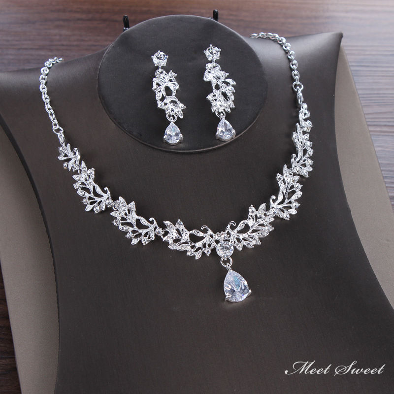 【P5倍★BLACK FRIDAY限定】ネックレス セット ウエディング イヤリング ピアス 花嫁 ウェディング 結婚式 発表会 演奏会 披露宴 ブライダル パ...