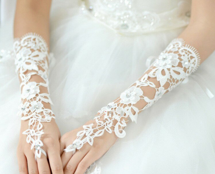 ロング 結婚式 ウエディンググローブ 安い ブライダルグローブ 花嫁 ロンググローブ 手袋 二次会 パーティー ウェディング手袋 フィンガーレス 刺繍