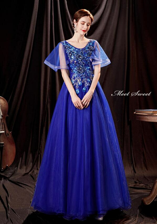 カラードレス パーティードレス イブニングドレス ブルー 鮮やかな色 Uネック ベルスリーブ コンサート ステージドレス 舞台 発表会 演奏会 30代 40代 50代ウエディングドレス ロングドレス ロイヤルブルー チュール ウェディングドレス 花モチーフ 編み上げ