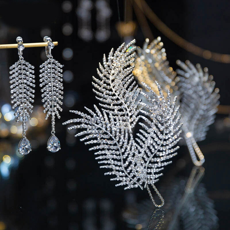 【P5倍★BLACK FRIDAY限定】ウェディングヘッドドレス ウエディングヘッドドレス ヘアアクセサリー カチューシャ イヤリング フェザー 羽毛 翼 シル...