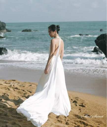 ウェディングドレス ウエディングドレス ロングドレス 二次会 結婚式 前撮り ブライダル 花嫁 ビーチフォト ホルターネック 袖なし スレンダードレス 海外挙式 フォトウェディング オフホワイト wedding dress ノースリーブ バックレス 小さいサイズ 大きいサイズ