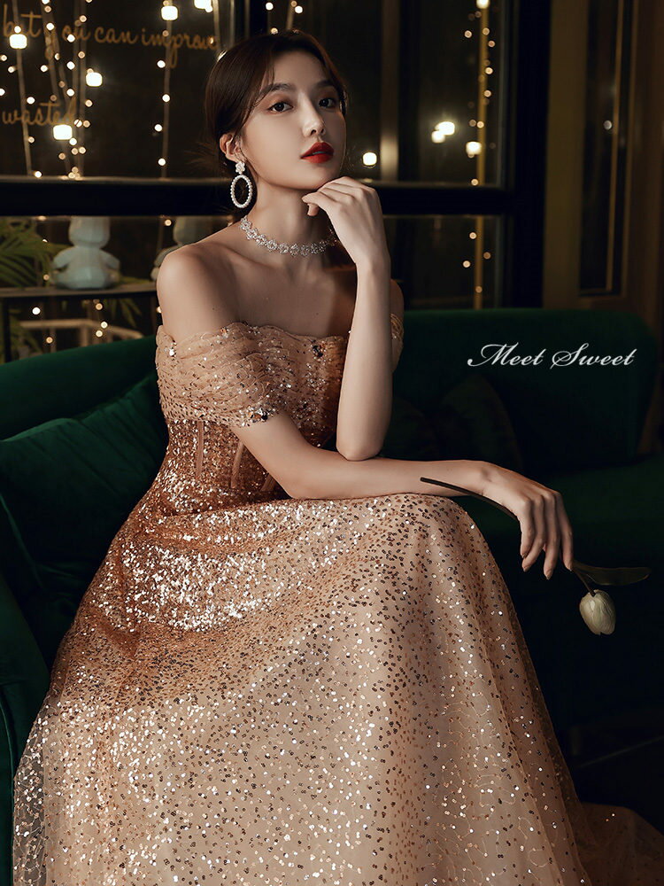 カラードレス ウェディングドレス ゴールド オフショルダー ウエディングドレス パーティードレス ロングドレス イブニングドレス 結婚式 二次会 花嫁 前撮り カクテルドレス 発表会 演奏会 フォーマルドレス スパンコール キラキラ 卒業式 おしゃれ ファッション 上品